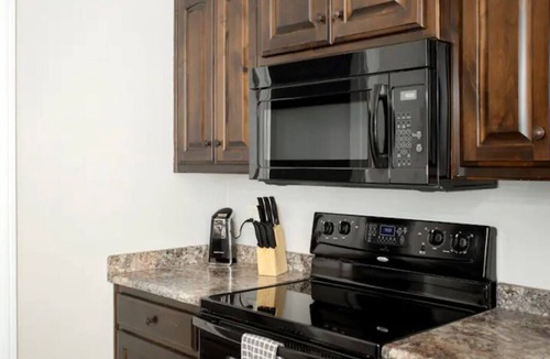 Amarillo House | Longhorn Getaway-NEW!-3 bedrooms- sleeps 10!