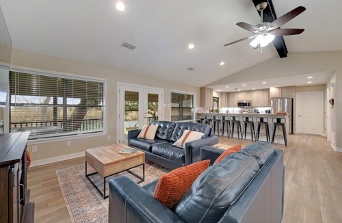 Seguin House | Longhorn River Ranch