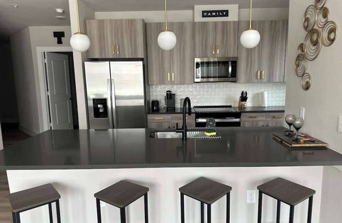McNeil Apartment | Longhorn-Themed 2BR | Near UT Austin & Q2 Stadium