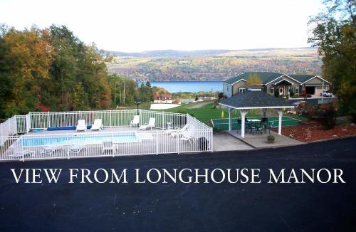 Town of Reading Bed & Breakfast | Longhouse Manor B&B