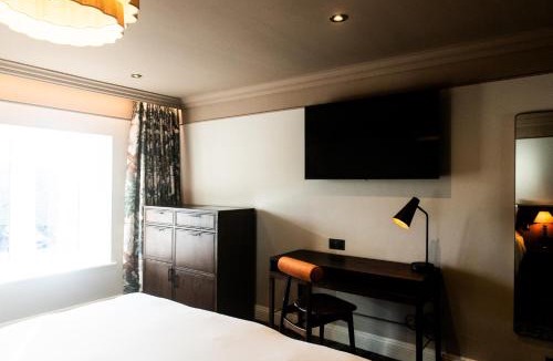 Tewitfield Hotel | Longlands Inn & Cottages