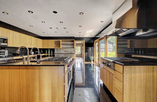 Lakeville Apartment | Longpond House