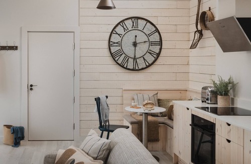 Beckhampton House | Longstones Avebury – Kennet