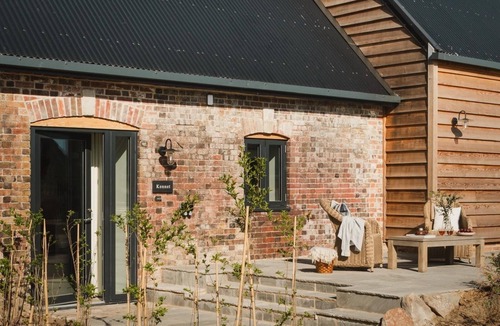 Beckhampton House | Longstones Avebury – Kennet