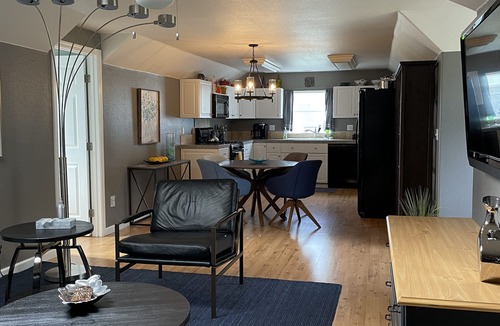 Placerville Apartment | Longterm- Month to month -31 night minimum