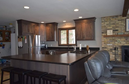 Markesan House | Longview Lodge- A complete package!