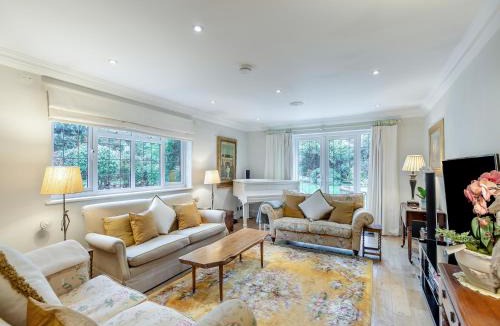 Wooburn Moor House | Longways