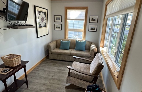 Pointe-du-Chene Cottage | Lonsdale Cottage