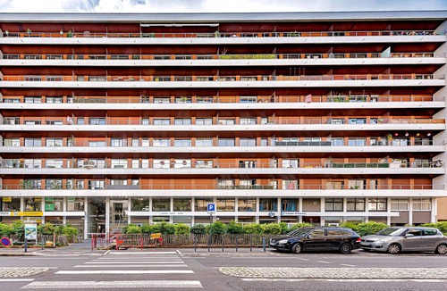 Chaville Apartment | Look forward to a relaxing vacation in this cozy vacation apartment.