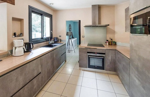 Casseneuil House | Look forward to an idyllically located vacation home with pool.