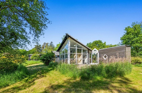 Tisvildeleje House | Look forward to this architectural gem on your vacation home vacation.