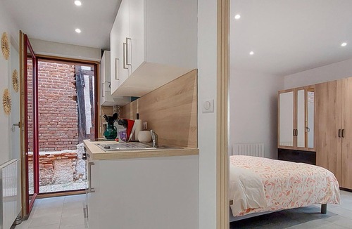 Pont-Audemer Apartment | Look forward to this tasteful and modern vacation apartment in a central location of Pont-Audemer.