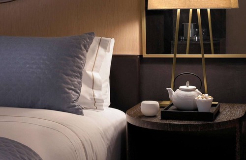 Downtown Chicago Hotel | Look No Further! 2 Stylish King Units! Pet-Friendly, Walk to Riverwalk & Dining