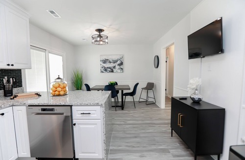 Downtown House | Look no further! Beautiful 4 Bed 2 Bath Ranch in Hampton, VA.