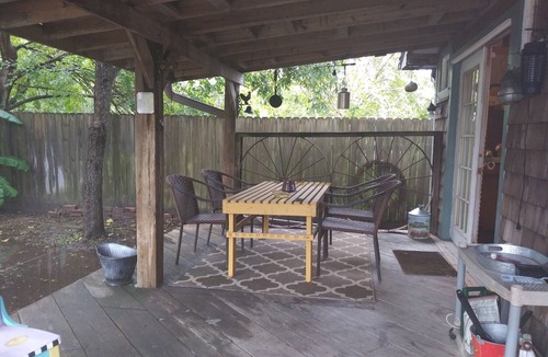 Bacliff Cottage | Look No Further! Very Charming. 2 Miles From Kemah BoardWalk. Pet Friendly!