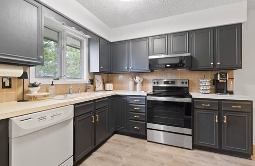 Hutchinson House | Looking for a cozy stay? This home is centrally located and sleeps 6.