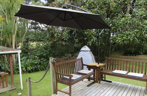 Kaipara Flats Cabin | Looking for a glamping experience with a difference? Try the Magnolia Room.