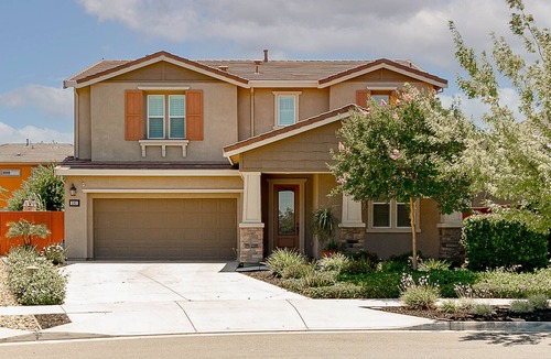 Lathrop House | Looking For A Nice Clean Space to Kick Back. STOP HERE!