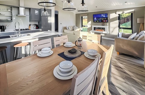 Great Coxwell Ski Chalet | Looking for the ultimate luxury getaway.