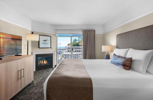 Lincoln City Hotel | Looking Glass Inn