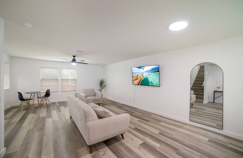 Timberwood Park House | Lookout Canyon Home