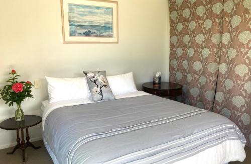 Alexandra House | Lookout Escape Studio, Alexandra