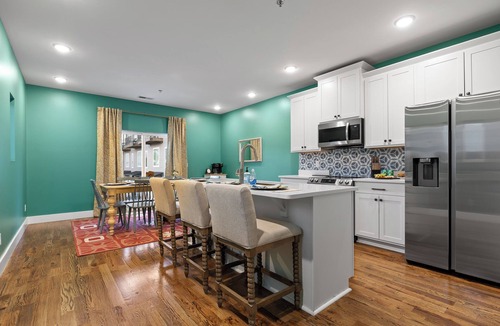 Chattanooga House | Lookout Getaway: Luxury 4 Bedroom, Rooftop Deck