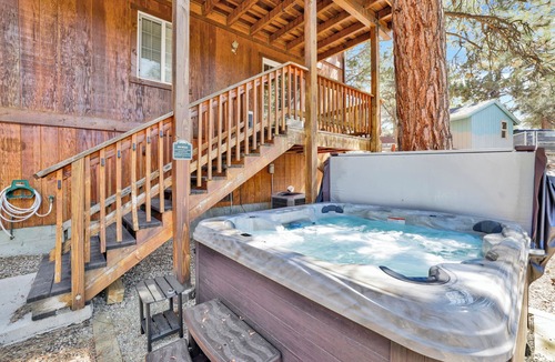Whispering Forest Cabin | Lookout Lodge Family Chalet at Big Bear w/Games
