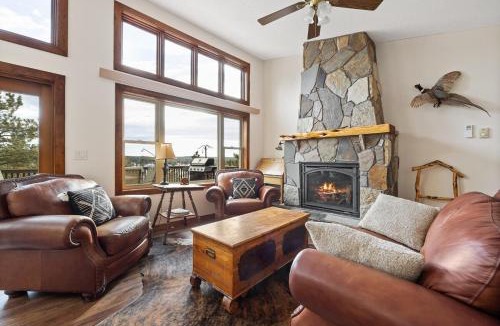 Custer House | Lookout Lodge