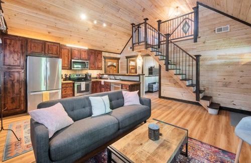 Rising Fawn House | Lookout Lodge