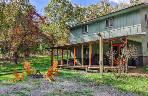 Mentone House | Lookout Mountain Retreat: Games, Big Yard, Pets OK