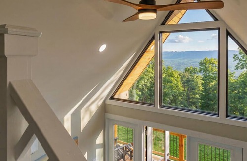 Lupton City Cabin | Lookout Mtn Pickleball Retreat | 4 Cabins + Courts