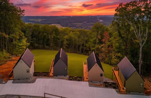 Lupton City House | Lookout Pickleball Retreat | Ace Hideaway