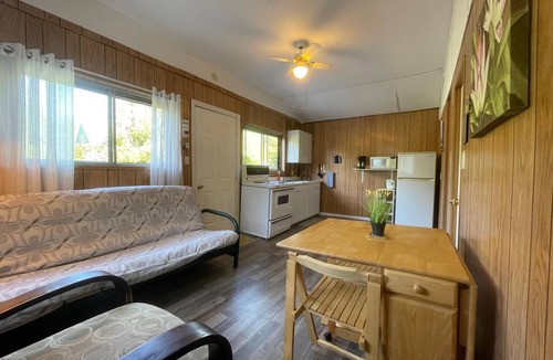 Hope Bay Cabin | Loon-Cedar Garden Cozy Cottage #4 for a relaxing retreat