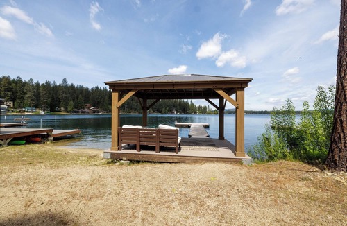 Loon Lake House | Loon Lake Escape Waterfront