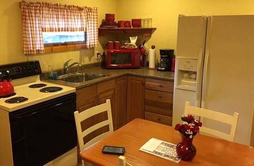 Chestertown Apartment | Loon's Lair, A Beautiful immaculate Adirondack 2 Bedroom 3 Bathroom Suite