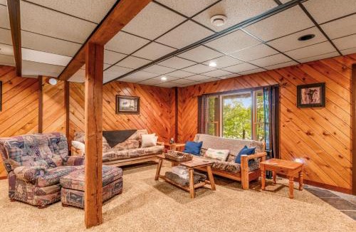 Mercer House | Loon's Landing