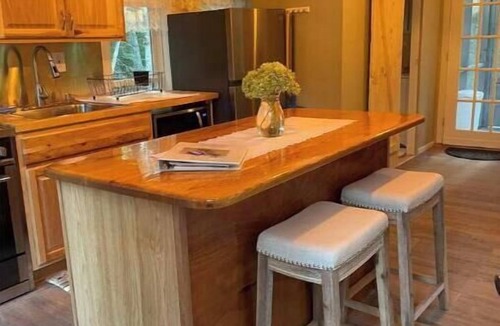 Surry Cottage | Loon Sound Forest Cottage