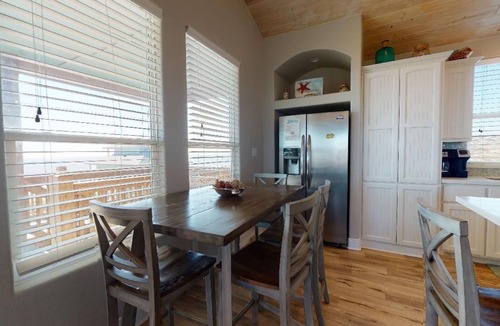 Crystal Beach House | Looney Dunes
