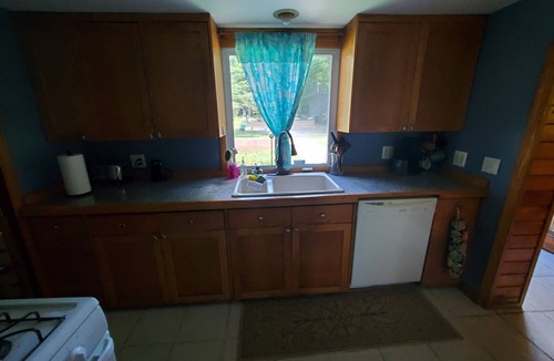 Old Town Cabin | Looney Lodge Rustic and unplugged.