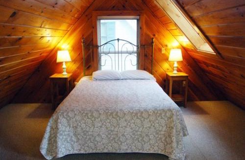 Windham House | Loons Nest Cottage