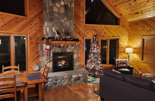 Crosby House | Loonstar Lodge
