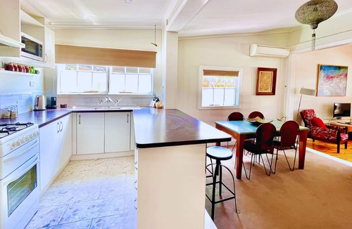 Kyneton House | Loose Leaf Country Cottage