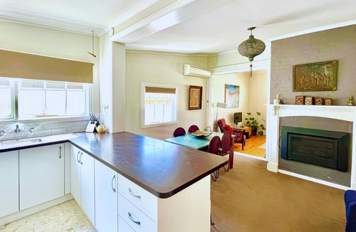 Kyneton House | Loose Leaf Country Cottage