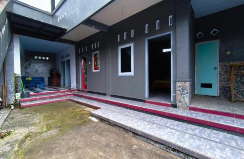 Mataram House | Loox Lensir Homesay