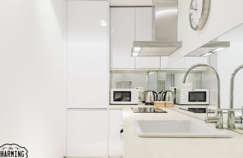 Cortes Apartment | Lope de Vega – 1-Bedroom Apartment