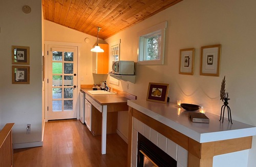 Lopez Island Hotel | Lopez Farm Cottages & Tent Camping