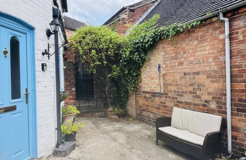 Ashbourne Apartment | Lorash Cottage, Ashbourne