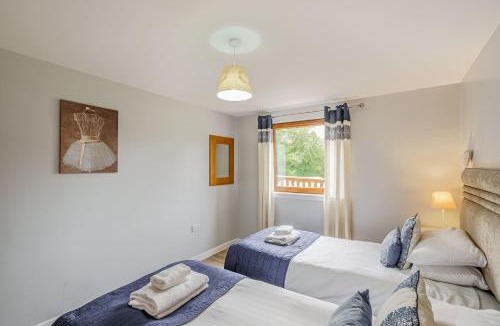 Newton Stewart Ski Chalet | Lord Galloway 32 with Hot Tub