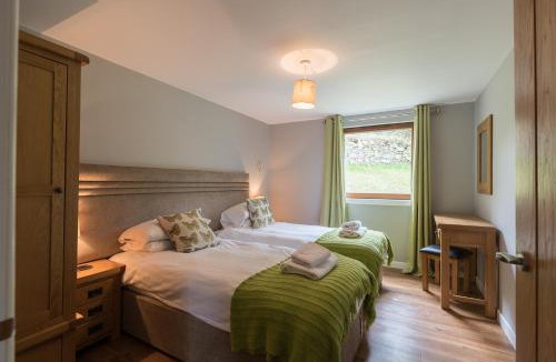 Newton Stewart Ski Chalet | Lord Galloway 33 with Hot Tub